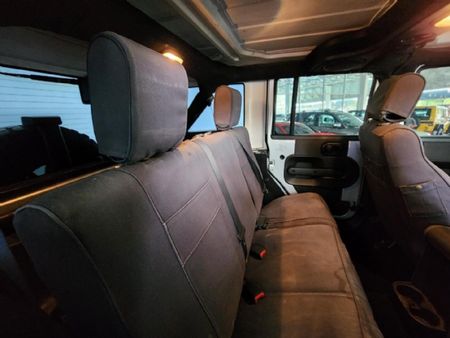 2007-Jeep-Wrangler-Unlimited-38-Rubicon-Auto_12