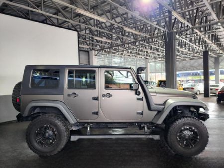 2007-Jeep-Wrangler-Unlimited-38-Rubicon-Auto_3