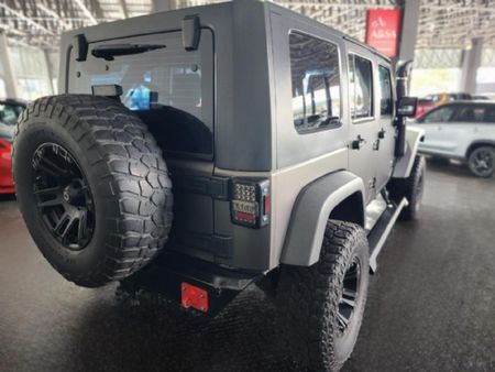 2007-Jeep-Wrangler-Unlimited-38-Rubicon-Auto_4