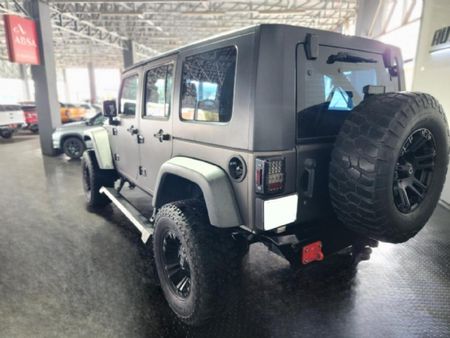 2007-Jeep-Wrangler-Unlimited-38-Rubicon-Auto_6