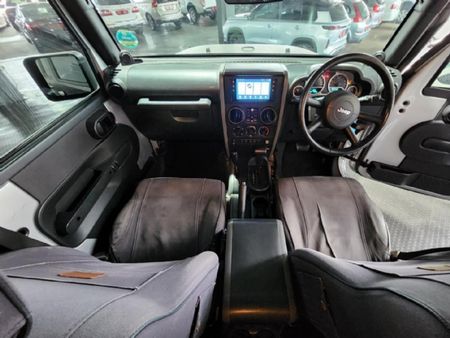 2007-Jeep-Wrangler-Unlimited-38-Rubicon-Auto_8