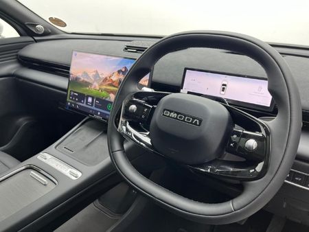 2026-Omoda-C7-15T-SHS-DHT-Phev_12