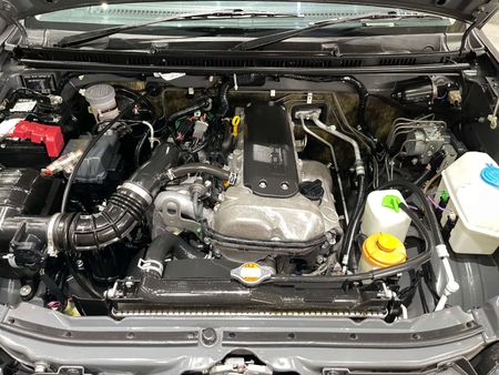 2017-Suzuki-Jimny-13_12