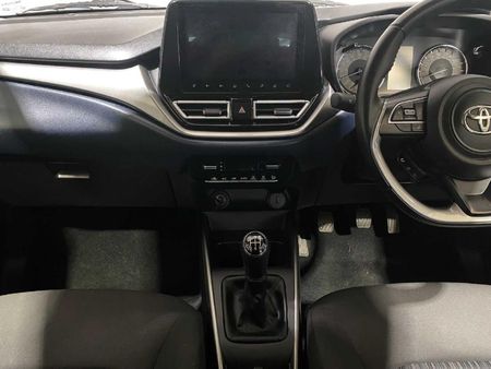 2025-Toyota-Starlet-15-XR_17