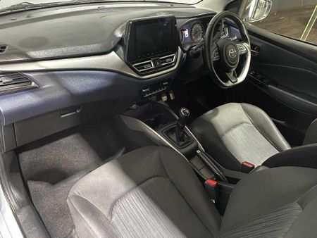 2025-Toyota-Starlet-15-XR_6