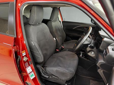 2025-Suzuki-Swift-12-GL-Auto_9
