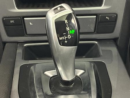 2007-BMW-5-Series-523i-Auto_10