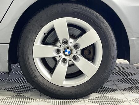 2007-BMW-5-Series-523i-Auto_6