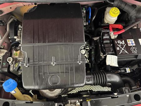 2024-Fiat-500-12-Style_8