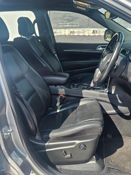 2022-Jeep-Grand-Cherokee-36-Limited_9
