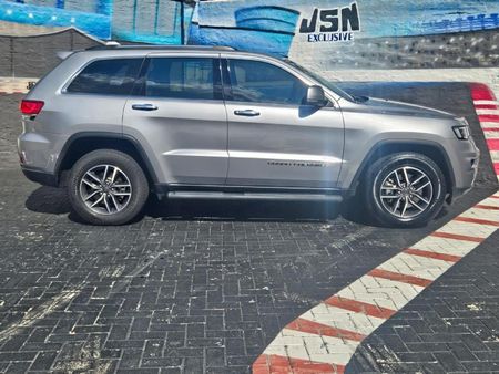 2022-Jeep-Grand-Cherokee-36-Limited_2