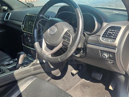 2022-Jeep-Grand-Cherokee-36-Limited_7