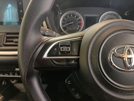 2024-Toyota-Starlet-15-XS-Auto_8