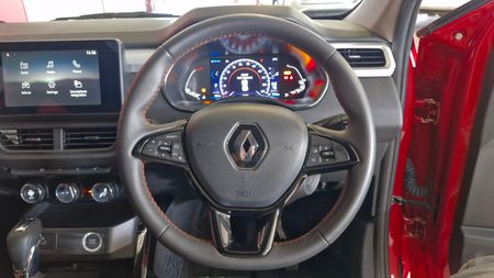2026-Renault-Kiger-10T-Intens-Auto_18