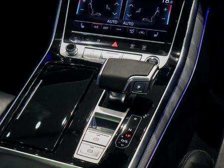 2025-Audi-Q8-45-TDI-quattro-Auto-Black-Edition_20