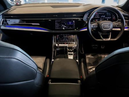 2025-Audi-Q8-45-TDI-quattro-Auto-Black-Edition_21