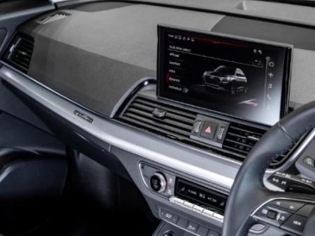2024-Audi-Q5-Sportback-quattro-Black-Edition-40-TDI_10