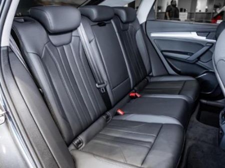 2024-Audi-Q5-Sportback-quattro-Black-Edition-40-TDI_6