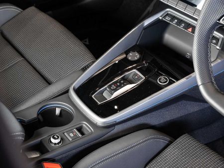 2025-Audi-A3-Sportback-35-TFSI-Black-Edition-Auto_14