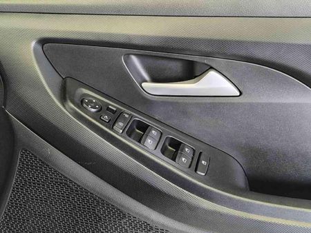 2025-Hyundai-Creta-15-Premium-Auto_11