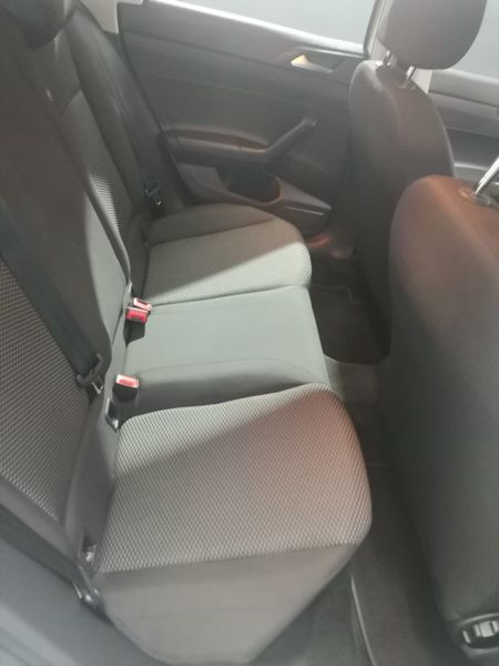 2024-Volkswagen-Polo-10-TSI_18