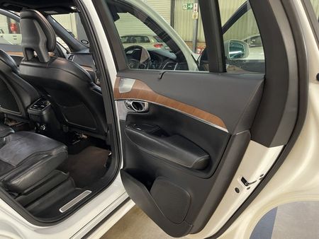 2018-Volvo-XC90-D5-Inscription-AWD_19