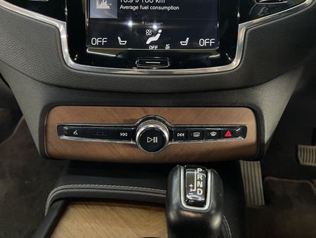 2018-Volvo-XC90-D5-Inscription-AWD_25
