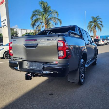 2026-Toyota-Hilux-28-GD-6-RB-Legend-55-Auto-Double-Cab_8
