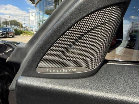 2021-BMW-2-Series-M240i-Coupe-Auto_9