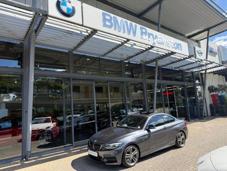2021-BMW-2-Series-M240i-Coupe-Auto_3