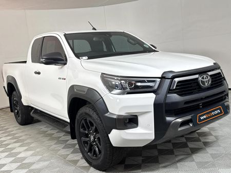 2025-Toyota-Hilux-28-GD-6-Raised-Body-Legend-Extended-Cab_12