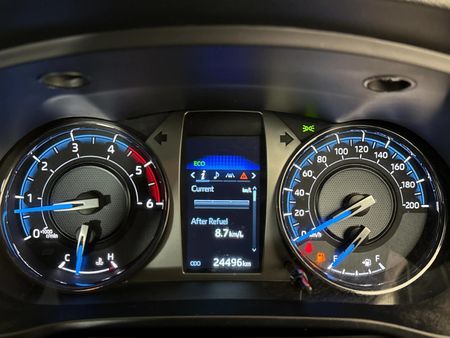 2025-Toyota-Hilux-28-GD-6-Raised-Body-Legend-Extended-Cab_1