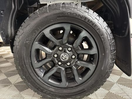 2025-Toyota-Hilux-28-GD-6-Raised-Body-Legend-Extended-Cab_2