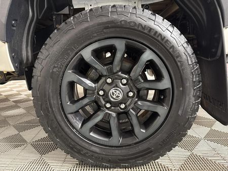 2025-Toyota-Hilux-28-GD-6-Raised-Body-Legend-Extended-Cab_5