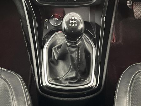 2016-Ford-B-Max-10-EcoBoost-Titanium_10
