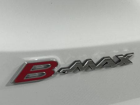 2016-Ford-B-Max-10-EcoBoost-Titanium_11