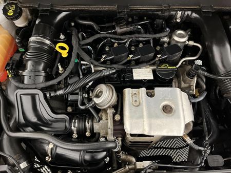 2016-Ford-B-Max-10-EcoBoost-Titanium_13