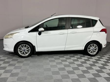 2016-Ford-B-Max-10-EcoBoost-Titanium_19