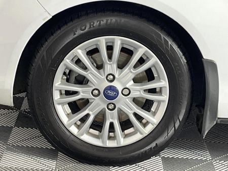 2016-Ford-B-Max-10-EcoBoost-Titanium_4