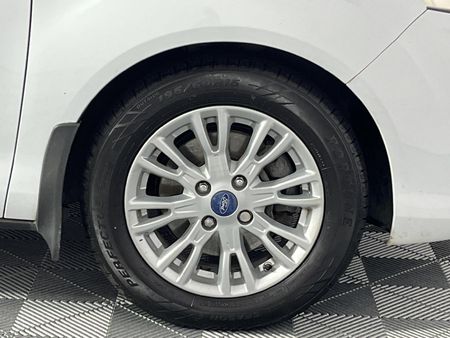 2016-Ford-B-Max-10-EcoBoost-Titanium_5