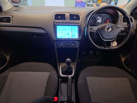 2023-Volkswagen-Polo-Vivo-16-Highline-5-dr_11
