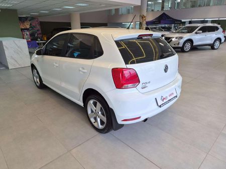 2023-Volkswagen-Polo-Vivo-16-Highline-5-dr_5