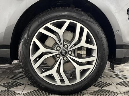 2019-Land-Rover-Range-Rover-Evoque-20-D-SE-132kW-D180_5