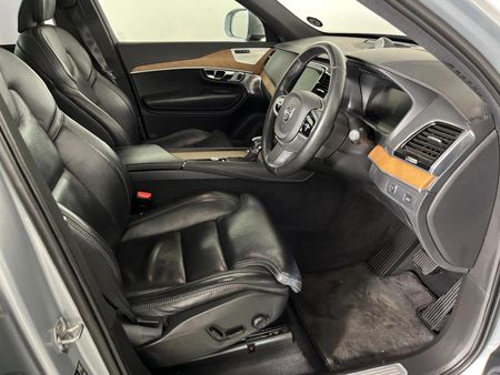 2019-Volvo-XC90-T6-Inscription-AWD_9