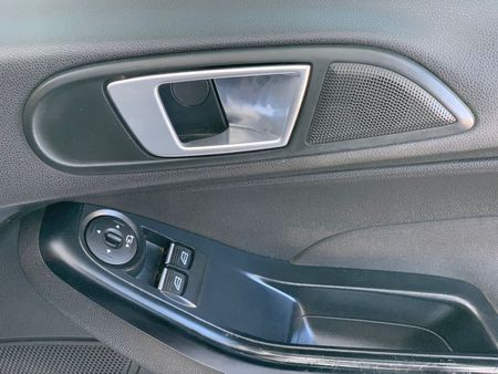 2013-Ford-Fiesta-ST-16-EcoBoost-GDTi_12