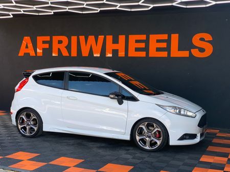 2013-Ford-Fiesta-ST-16-EcoBoost-GDTi_5