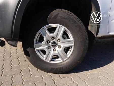 2025-Volkswagen-Amarok-20-TDI-125kW-Single-Cab-4Motion_17