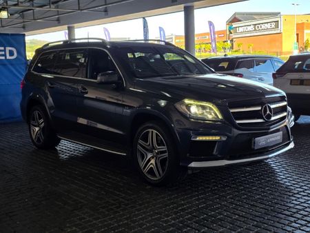 2016-Mercedes-AMG-GL-63-AMG_1