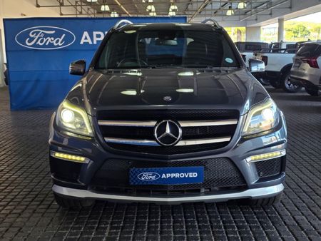 2016-Mercedes-AMG-GL-63-AMG_3