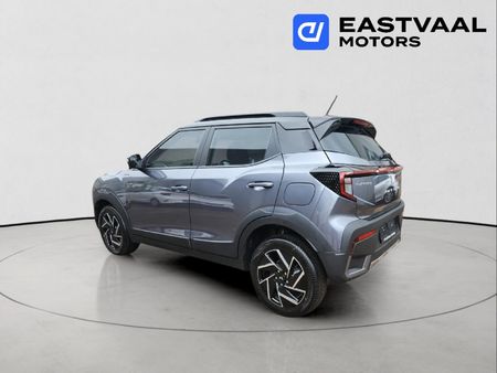 2026-Mahindra-XUV-3XO-12T-AX7L_4